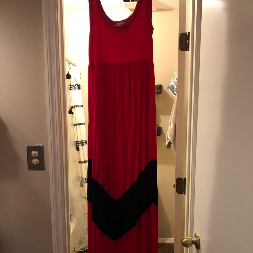 Red and black maxi size small nwot